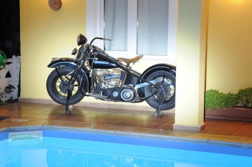 גוג'ק A&B Home Hotel מראה חיצוני תמונה